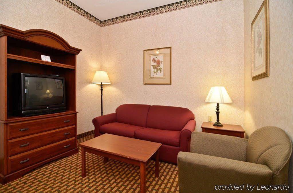 Best Western Bradbury Inn & Suites Перри Экстерьер фото