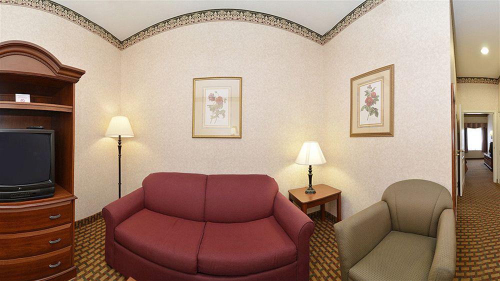 Best Western Bradbury Inn & Suites Перри Экстерьер фото